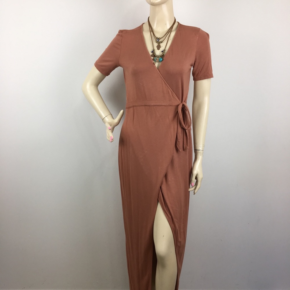 Forever 21 Wrap Dress Size Medium